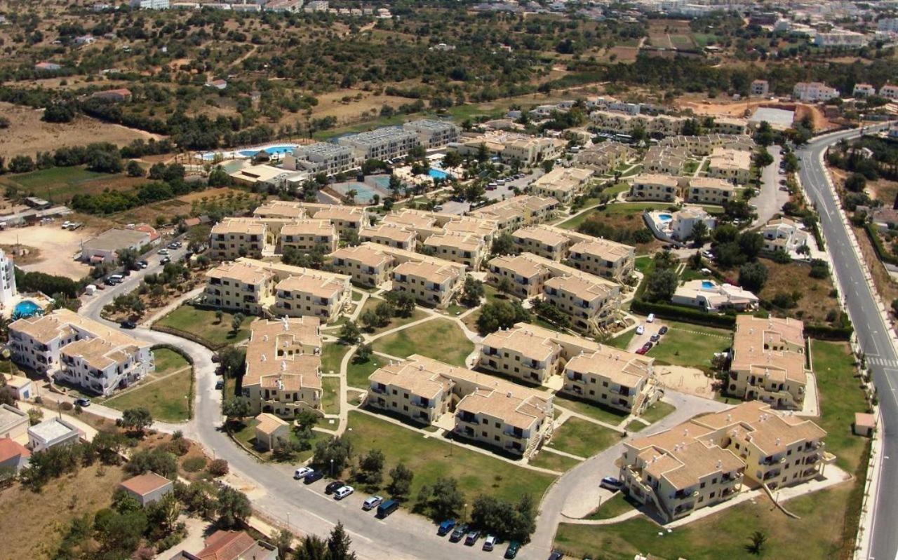 Lovely One Bedroom Apartment In Alvor Exterior photo