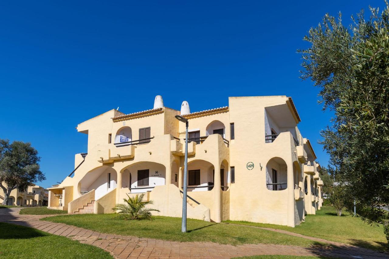 Lovely One Bedroom Apartment In Alvor Exterior photo